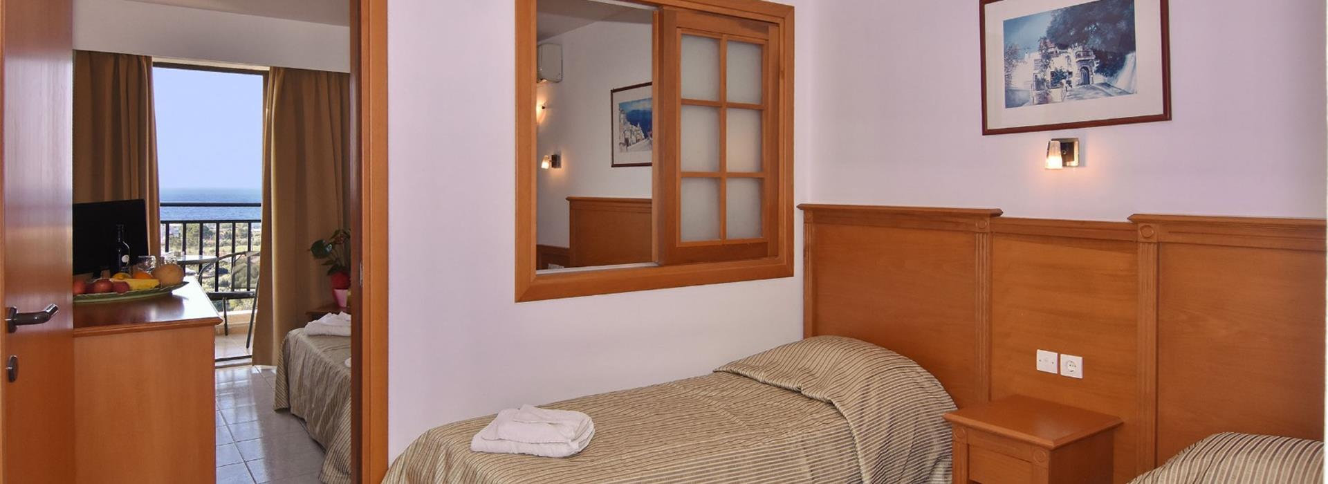 Ocean Heights View Hotel Anissaras Dış mekan fotoğraf